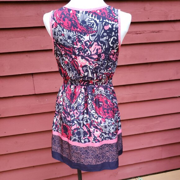 Forever21 Lightweight Mini Summer floral navy pink Dress Size Medium M - Picture 4 of 7